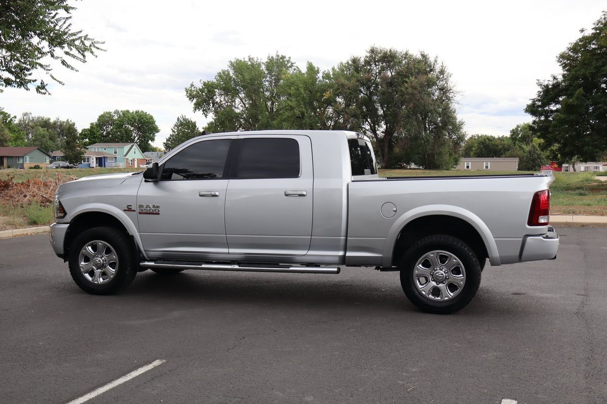 Used 2018 RAM 3500 Laramie w/ Sport Appearance Group AWD/4WD image 8