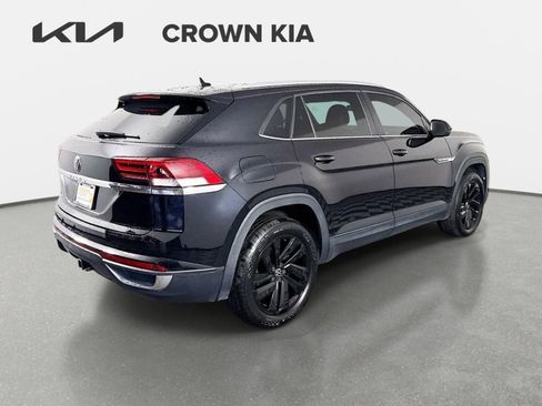 Used 2022 Volkswagen Atlas Cross Sport SE FWD image 6