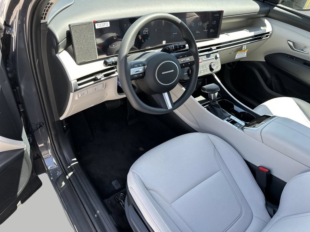 New 2026 Hyundai Tucson SE FWD image 8