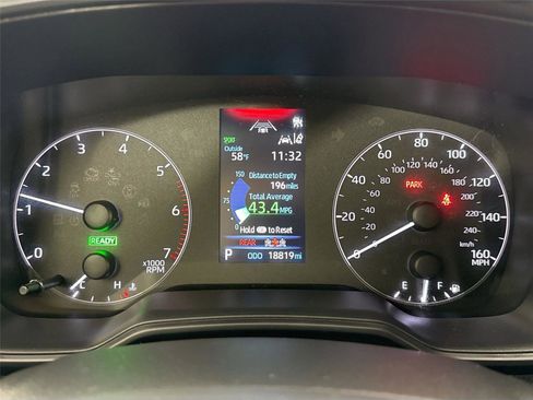 Certified 2024 Toyota Corolla SE w/ Convenience Package image 20