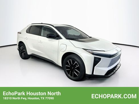 Used 2026 Toyota bZ FWD image 1