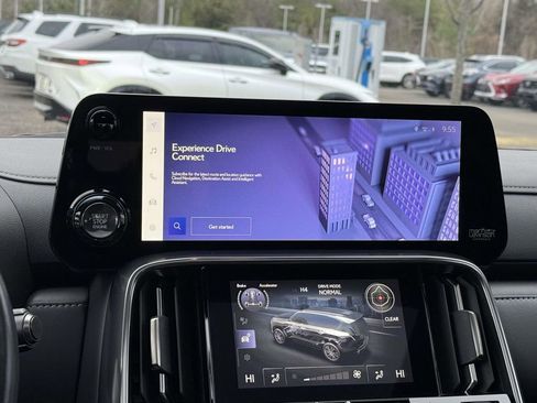 Used 2023 Lexus LX 600 Premium w/ Mark Levinson image 10