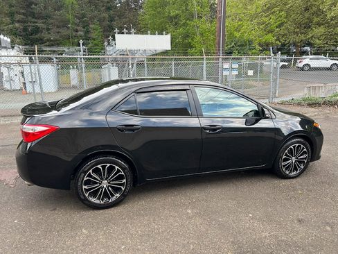 Used 2015 Toyota Corolla S FWD image 4