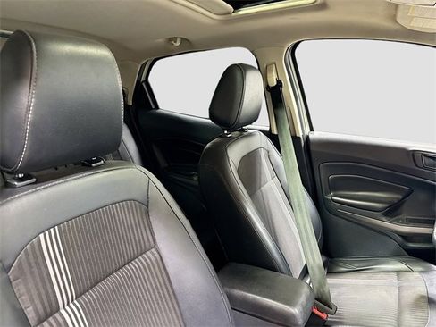Used 2019 Ford EcoSport SES w/ SES Black Appearance Package image 29