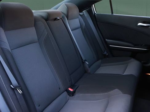 Used 2022 Dodge Charger SXT RWD image 22