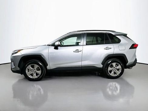 Used 2025 Toyota RAV4 XLE AWD/4WD image 4