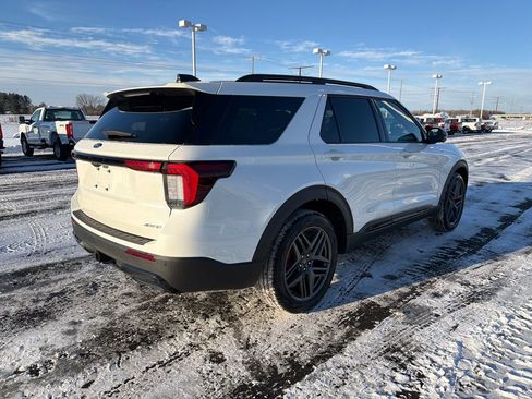 New 2026 Ford Explorer ST-Line w/ ST-Line Street Pack image 5