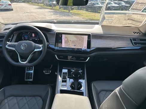 New 2026 Volkswagen Atlas SEL Premium R-Line image 10