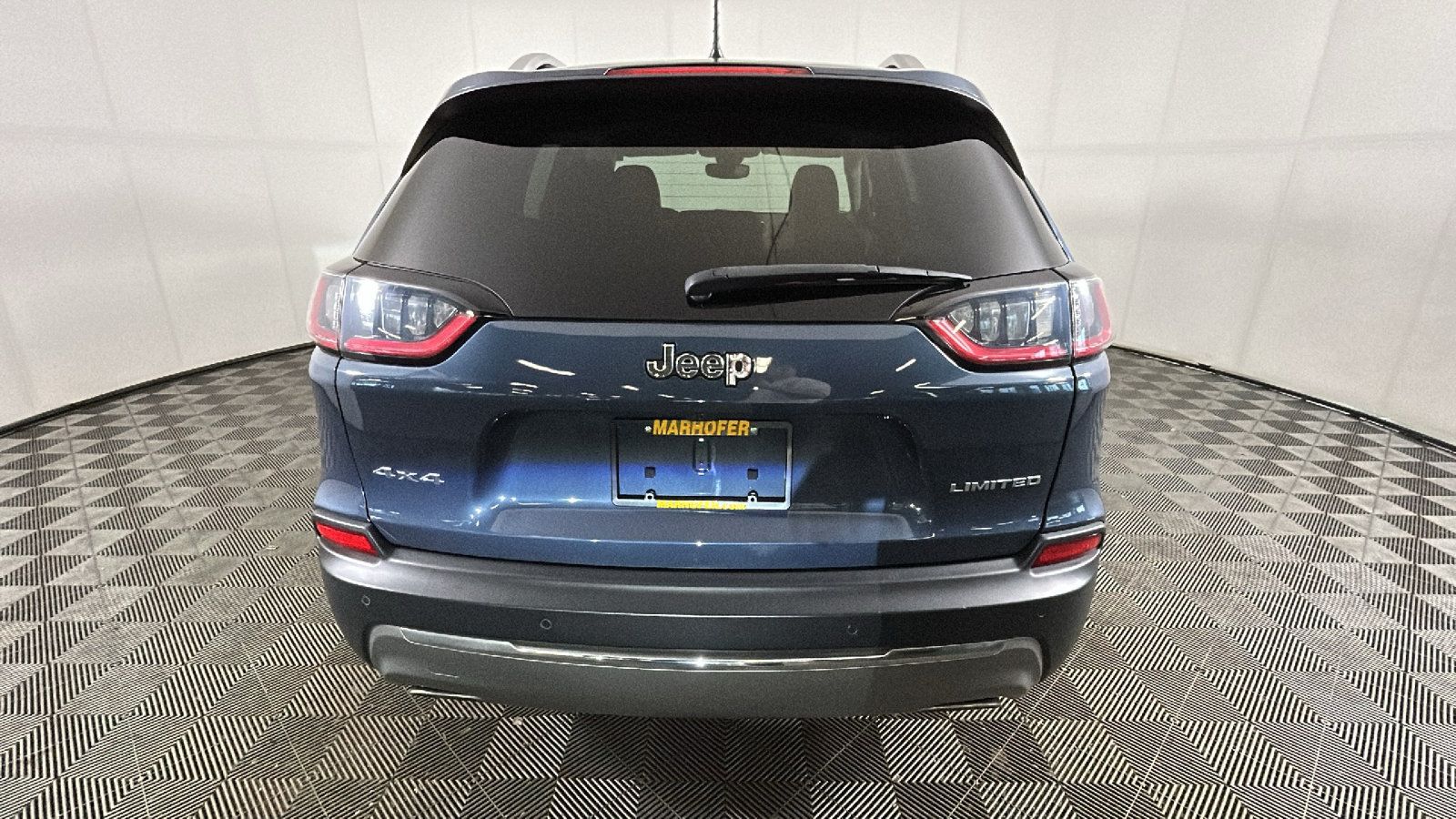 Used 2020 Jeep Cherokee Limited AWD/4WD image 4