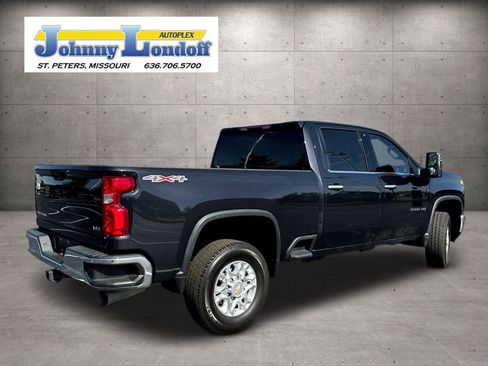 Used 2024 Chevrolet Silverado 2500 LTZ image 2