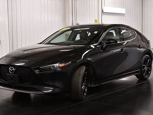 Used 2025 MAZDA MAZDA3 2.5 S Hatchback w/ Premium Pkg FWD image 3