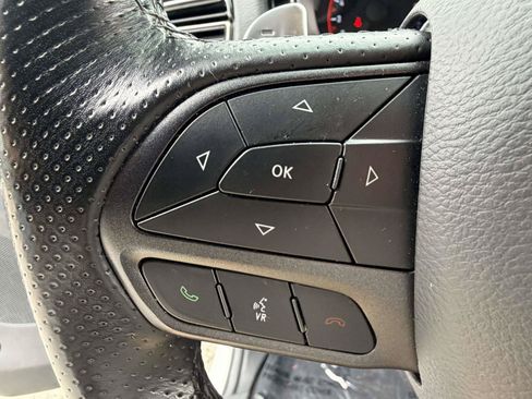 Used 2024 Dodge Durango GT RWD image 17