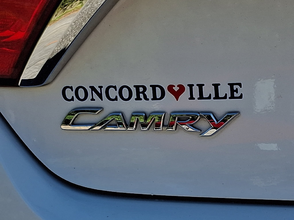 Used 2017 Toyota Camry LE FWD image 29