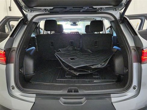 Used 2024 Chevrolet Blazer LT w/ Convenience Package FWD image 19