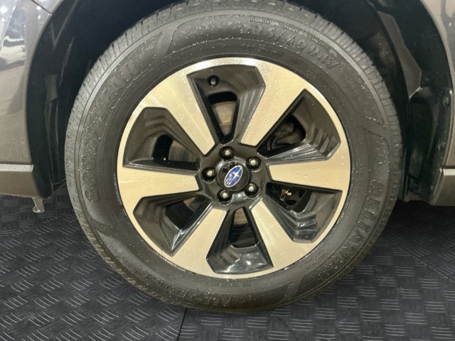 Used 2017 Subaru Forester 2.5i Premium w/ Popular Package #2A AWD/4WD image 14