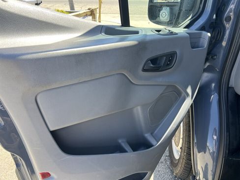 Used 2019 Ford Transit 250 148 High Roof Extended RWD image 9