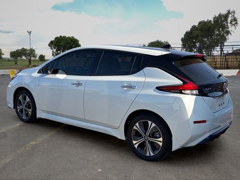 Used 2021 Nissan Leaf SL Plus FWD image 4