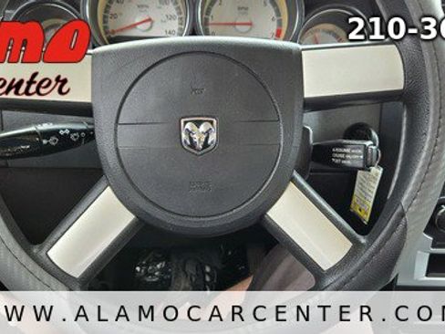 Used 2010 Dodge Charger SE image 32