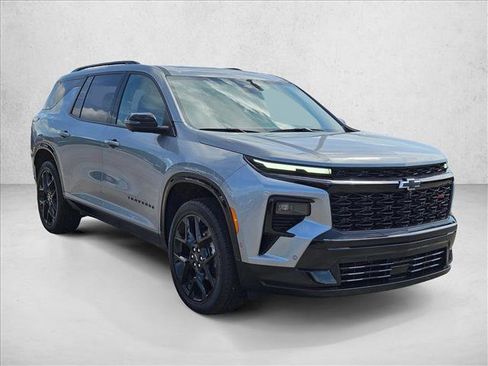 Certified 2024 Chevrolet Traverse RS w/ LPO, Floor Liner Package image 3