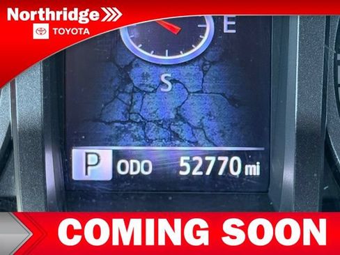 Used 2017 Toyota Tacoma TRD Off-Road w/ Premium & Technology Package AWD/4WD image 10