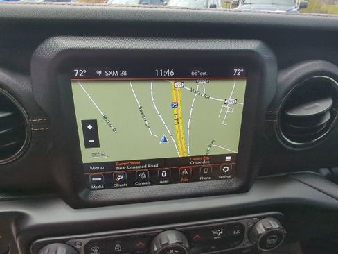 Used 2022 Jeep Wrangler Unlimited Sahara image 30