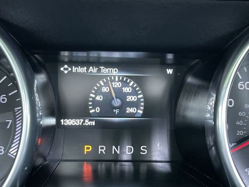 Used 2019 Ford Mustang Premium image 18