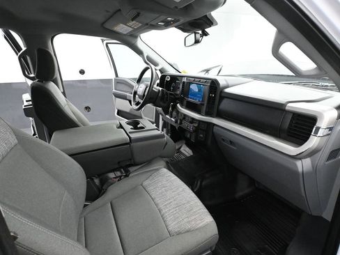 Used 2023 Ford F350 XLT w/ FX4 Off-Road Package image 46