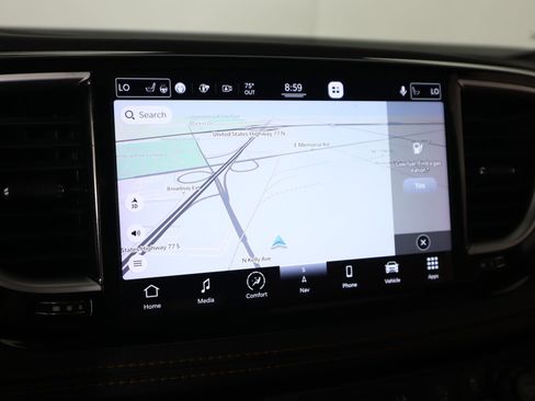 Used 2021 Chrysler Pacifica Pinnacle image 7