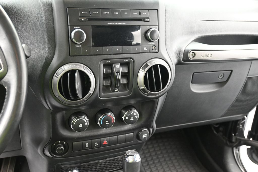 Used 2018 Jeep Wrangler Unlimited Sport S AWD/4WD image 12