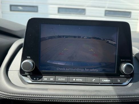 Used 2024 Nissan Rogue SV w/ SV Premium Package FWD image 23