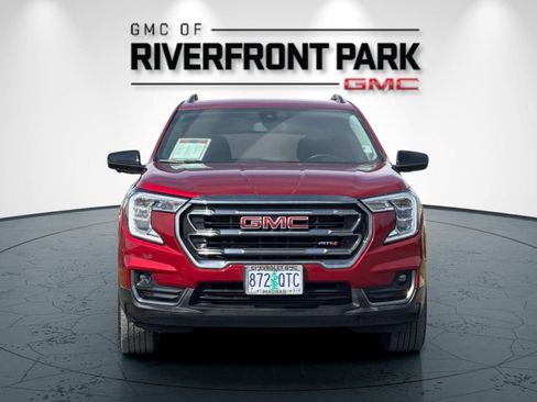 Used 2024 GMC Terrain AT4 w/ LPO, Floor Liner Package AWD/4WD image 8