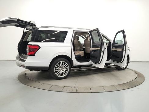 Used 2023 Ford Expedition Max Limited image 15