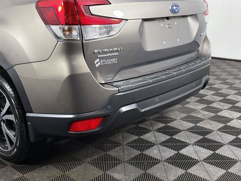 Used 2020 Subaru Forester Limited w/ Popular Package #3 AWD/4WD image 39