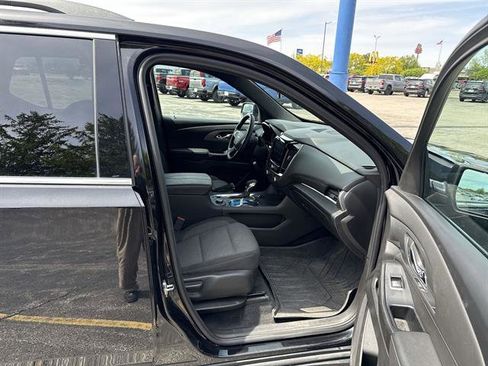 Certified 2023 Chevrolet Traverse LT w/ LPO, Floor Liner Package AWD/4WD image 28