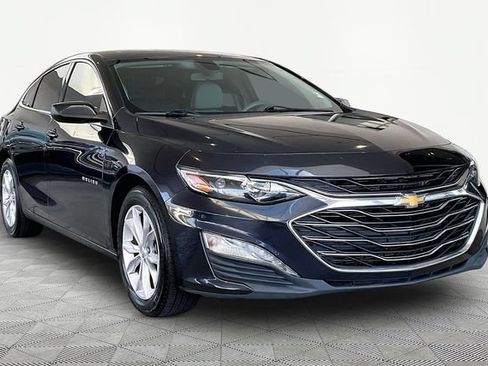 Used 2022 Chevrolet Malibu LT FWD image 1