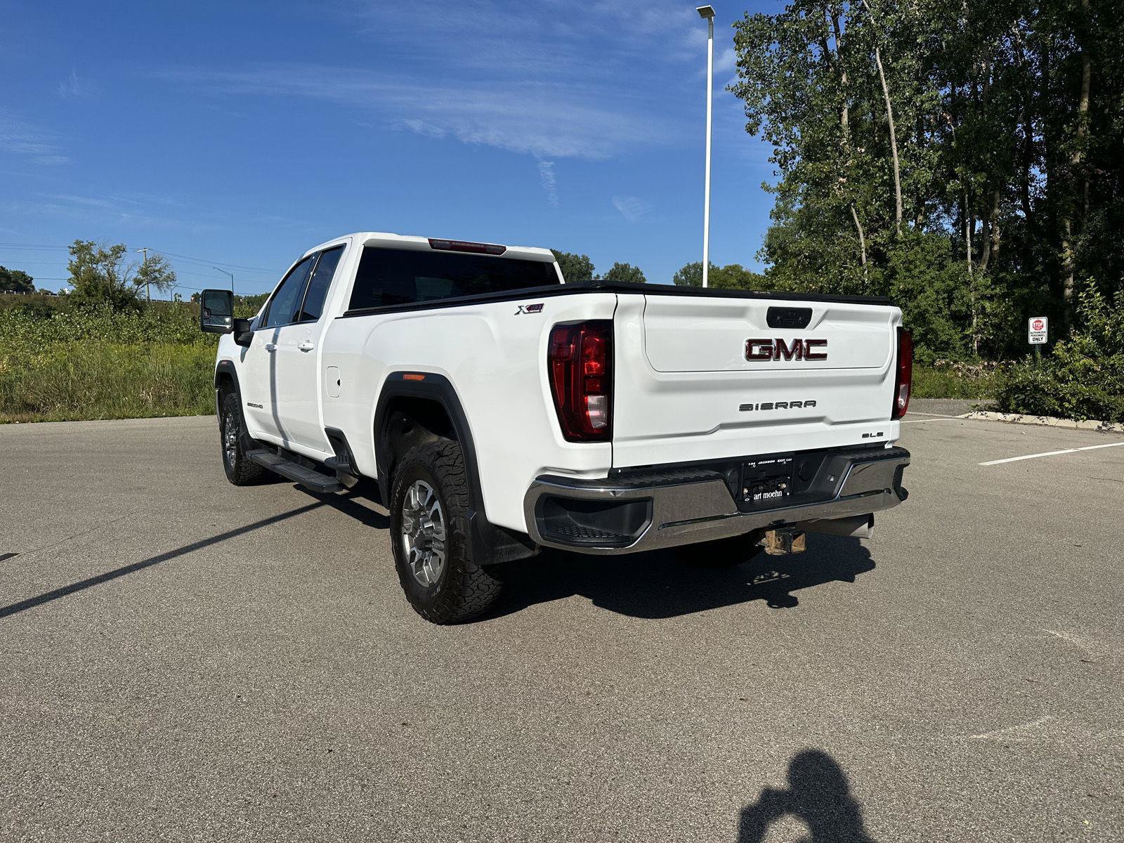 Used 2022 GMC Sierra 2500 SLE w/ SLE Convenience Package AWD/4WD image 3