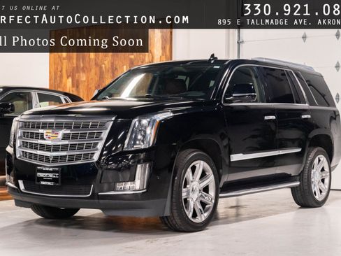 Used 2020 Cadillac Escalade Luxury w/ LPO, Radiant Package AWD/4WD image 1