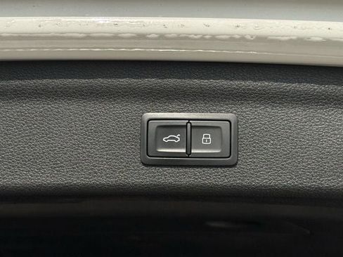 Used 2021 Audi Q3 2.0T Premium w/ Convenience Package AWD/4WD image 33