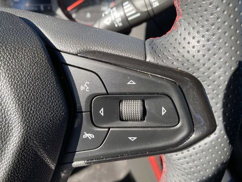 Used 2023 Chevrolet TrailBlazer RS image 17