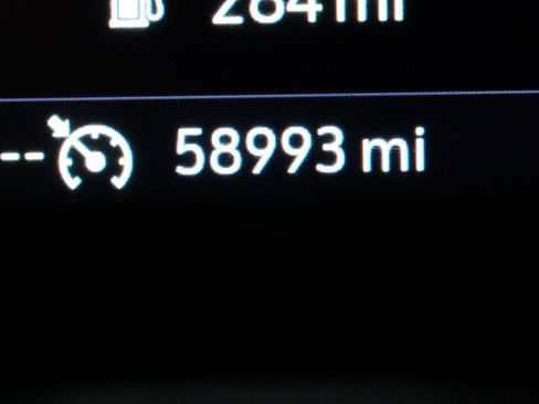 Used 2022 Buick Encore GX Select w/ Sport Touring Package image 10