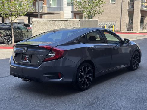 Used 2019 Honda Civic Sport image 5