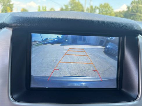 Used 2017 GMC Yukon SLT w/ Open Road Package RWD image 18
