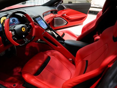 Used 2023 Ferrari Roma image 6