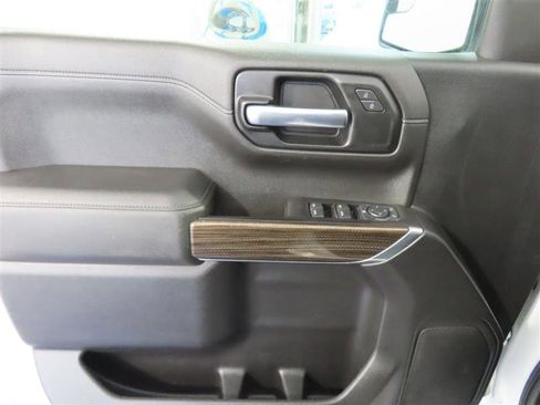 Used 2020 Chevrolet Silverado 1500 LT w/ Trailering Package image 15