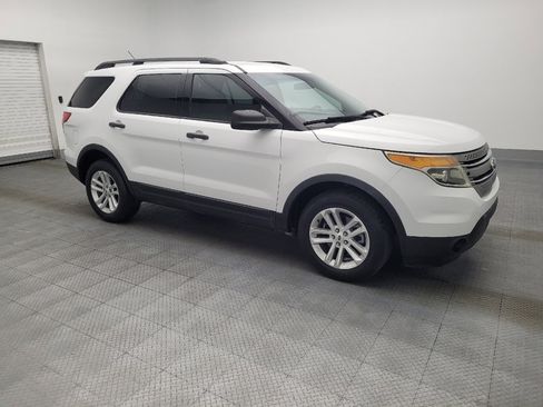 Used 2015 Ford Explorer image 11