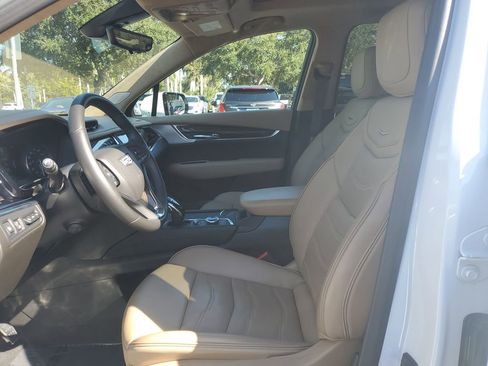 Certified 2023 Cadillac XT6 Premium Luxury w/ Platinum Package image 20