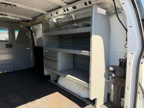 Used 2016 Chevrolet Express 2500 image 14