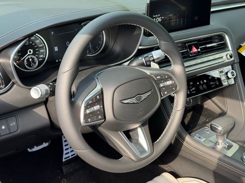 Used 2025 Genesis G70 2.5T w/ Sport Prestige Package RWD image 18