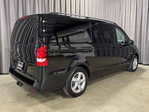 Used 2016 Mercedes-Benz Metris Passenger image 5