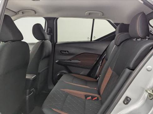 Used 2020 Nissan Kicks SR image 18